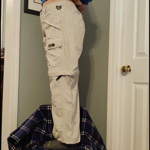 Cream, Magellan zip off shorts/pants - Picture 3 of 7